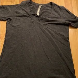 gently used Lululemon v neck tee size 10